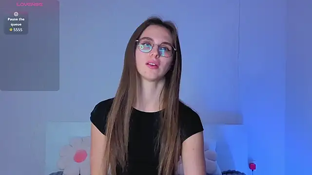 Yumi Ai online show from 10.09.25