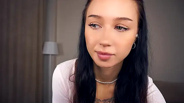 Snapshot of RendaBaatz chatting on 09.11.25 RendaBaatz online show from 09.11.25