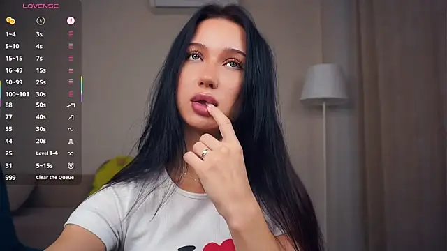 Snapshot of RendaBaatz chatting on 10.10.25 RendaBaatz online show from 10.10.25