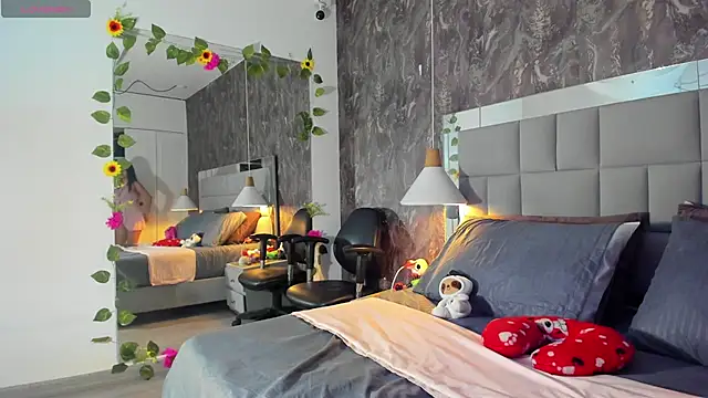 yiyisandoval online show from 04.07.26