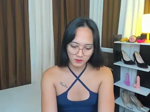 URHottestAngel online show from 09.23.25