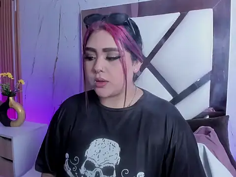 Snapshot of im_bunny__ chatting on 02.11.26 im bunny online show from 02.11.26