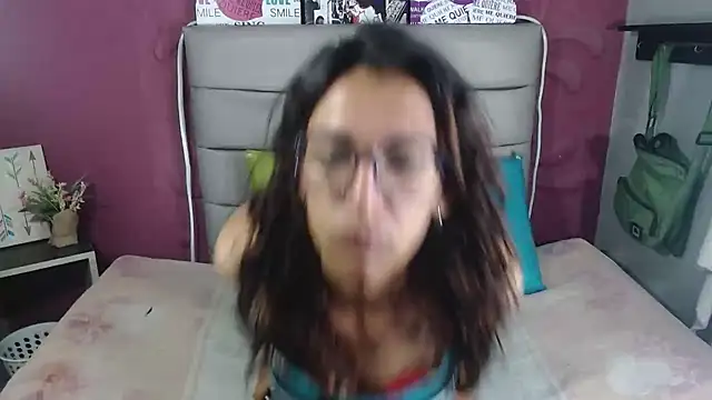 Carina Santana online show from 09.17.25