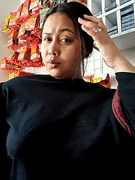 Snapshot of Alessandraa- chatting on 10.25.25 Alessandraa- online show from 10.25.25