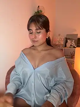  Sophia 111 online show from 09.29.25