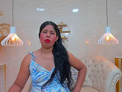NinaNaughtty online show from 09.13.25