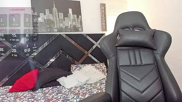 iamCharlotte19 online show from 10.02.25