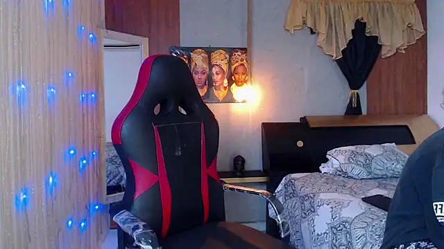 miss leidy  online show from 10.17.25