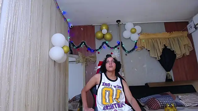 miss leidy  online show from 11.23.25