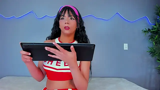 Snapshot of AlinaSweett_ chatting on 10.19.25 AlinaSweett online show from 10.19.25