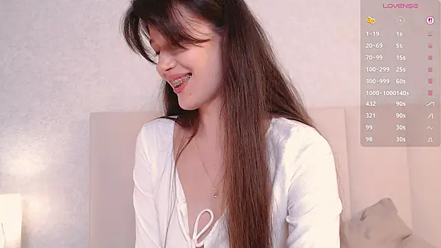 Snapshot of lustessence chatting on 09.26.25 lustessence online show from 09.26.25