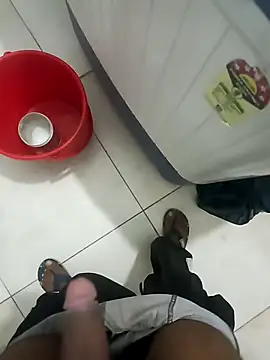 Snapshot of priyansh78584 chatting on 10.10.25 priyansh78584 online show from 10.10.25