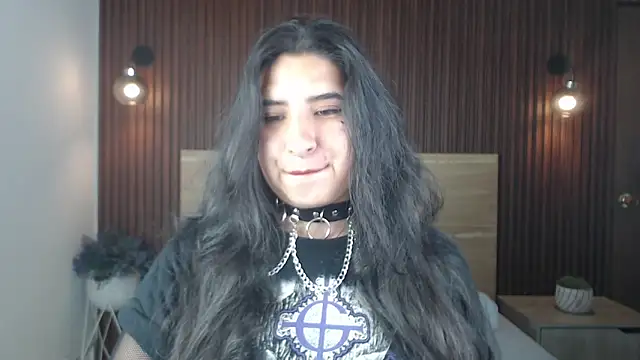 Snapshot of alice_coopperx chatting on 10.13.25 alice coopperx online show from 10.13.25