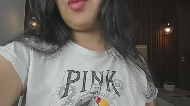 Snapshot of alice_coopperx chatting on 10.22.25 alice coopperx online show from 10.22.25