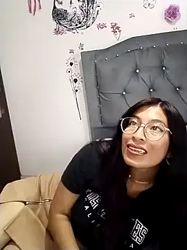 Megan Darcy online show from 03.16.26