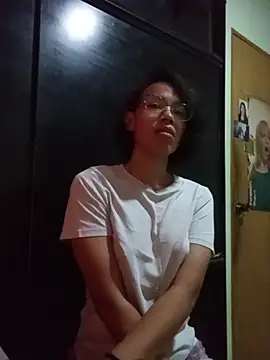 kiss mm online show from 11.08.25