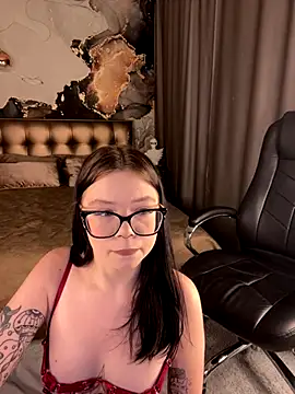 RubySkye online show from 09.15.25