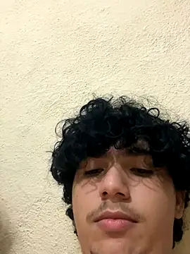 Snapshot of Casal-foda_braba chatting on 10.30.25 Casal-foda braba online show from 10.30.25