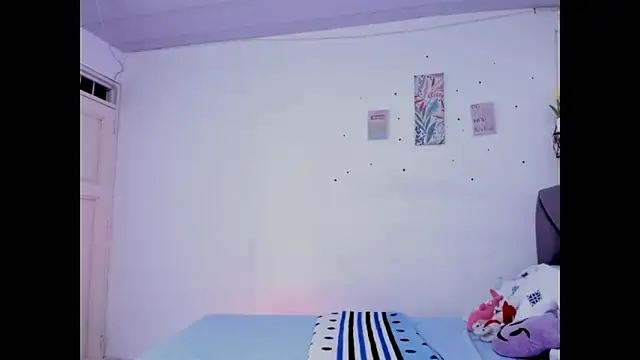 Snapshot of kazumikyoo7 chatting on 10.24.25 kazumikyoo7 online show from 10.24.25