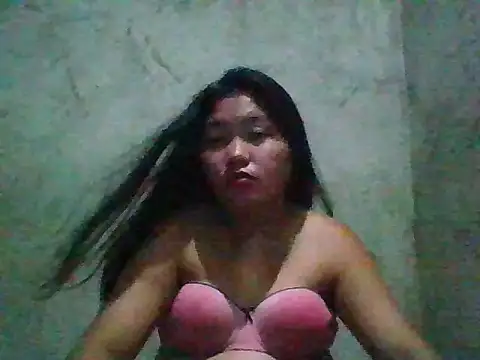 Snapshot of nikki_zapphire chatting on 10.15.25 nikki zapphire online show from 10.15.25