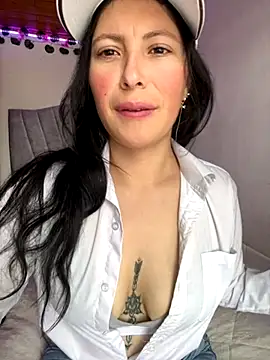 Mia salinass online show from 09.27.25