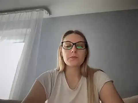 NikexPretty online show from 10.02.25