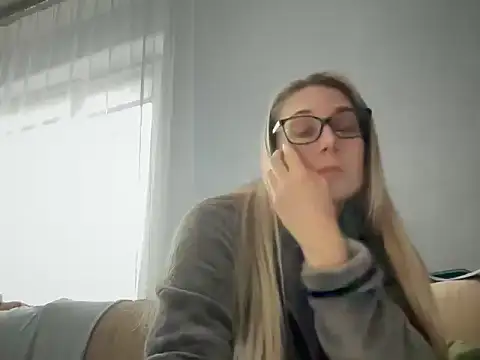 NikexPretty online show from 11.21.25