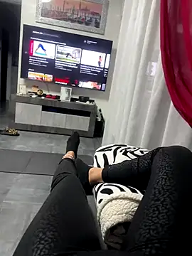 BabyLeopard online show from 10.22.25