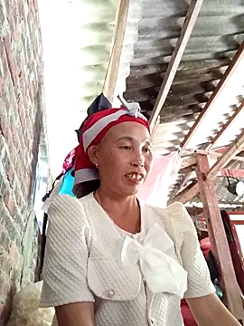 Snapshot of me-cute chatting on 09.23.25 me-cute online show from 09.23.25