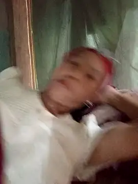 Snapshot of me-cute chatting on 10.07.25 me-cute online show from 10.07.25