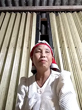 Snapshot of me-cute chatting on 10.07.25 me-cute online show from 10.07.25