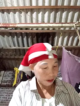 Snapshot of me-cute chatting on 11.07.25 me-cute online show from 11.07.25