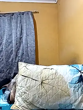 HappygalTheQueen online show from 11.30.25