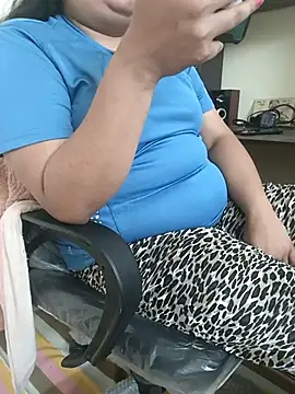 payal 261072  online show from 10.26.25