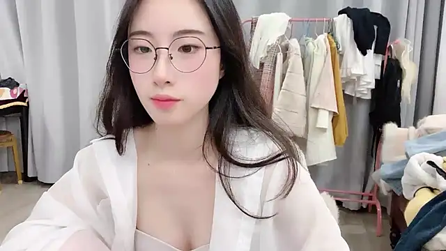 Snapshot of Freya7777 chatting on 11.17.25 Freya7777 online show from 11.17.25