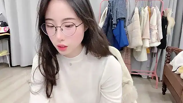 Freya7777 online show from 11.27.25