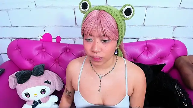 SafiroAgataaa online show from 10.03.25