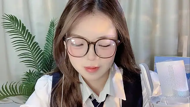 Snapshot of MM-MUMU chatting on 09.10.25 MM-MUMU online show from 09.10.25
