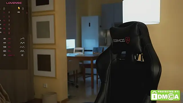 Snapshot of KateCarrey chatting on 10.13.25 KateCarrey online show from 10.13.25