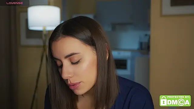 Snapshot of KateCarrey chatting on 10.26.25 KateCarrey online show from 10.26.25