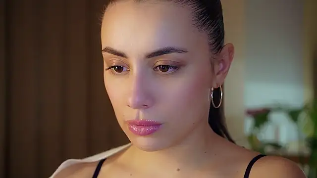 Snapshot of KateCarrey chatting on 02.25.26 KateCarrey online show from 02.25.26