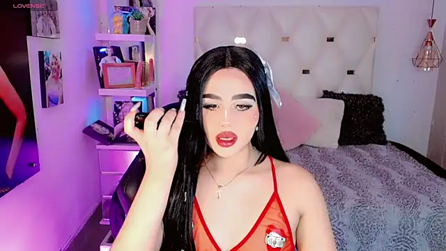 Daphnne Foxx online show from 09.20.25