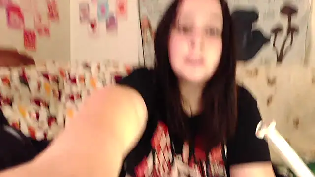 Snapshot of Shadow_Slut chatting on 10.21.25 Shadow Slut online show from 10.21.25