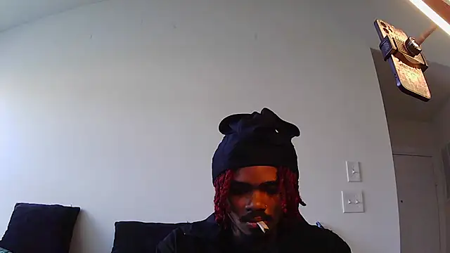 Snapshot of risktakinndolo chatting on 09.20.25 risktakinndolo online show from 09.20.25