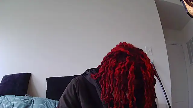 Snapshot of risktakinndolo chatting on 09.24.25 risktakinndolo online show from 09.24.25