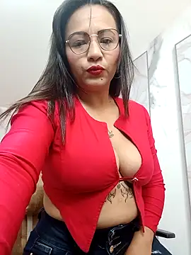 agatha sluttylatina online show from 11.05.25