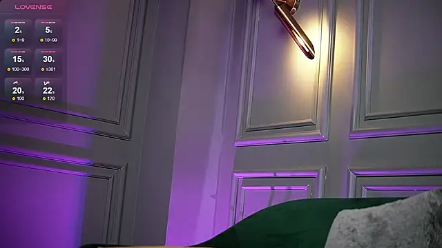 KendalDubai online show from 09.29.25