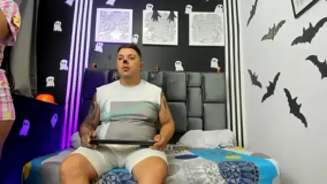 Hornycouple Hot online show from 10.15.25