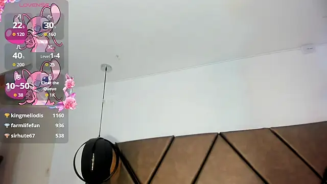 PenelopeGuzman   online show from 05.22.26