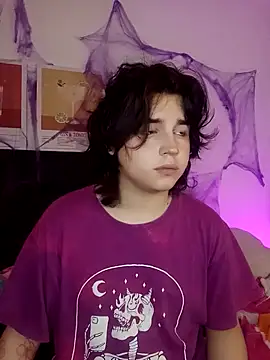 Snapshot of damienbeltmonth chatting on 11.04.25 damienbeltmonth online show from 11.04.25